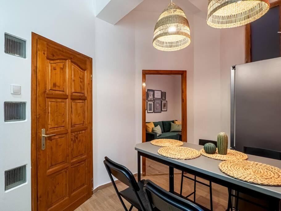 Mexicopo Apartment With Garage بودابست المظهر الخارجي الصورة